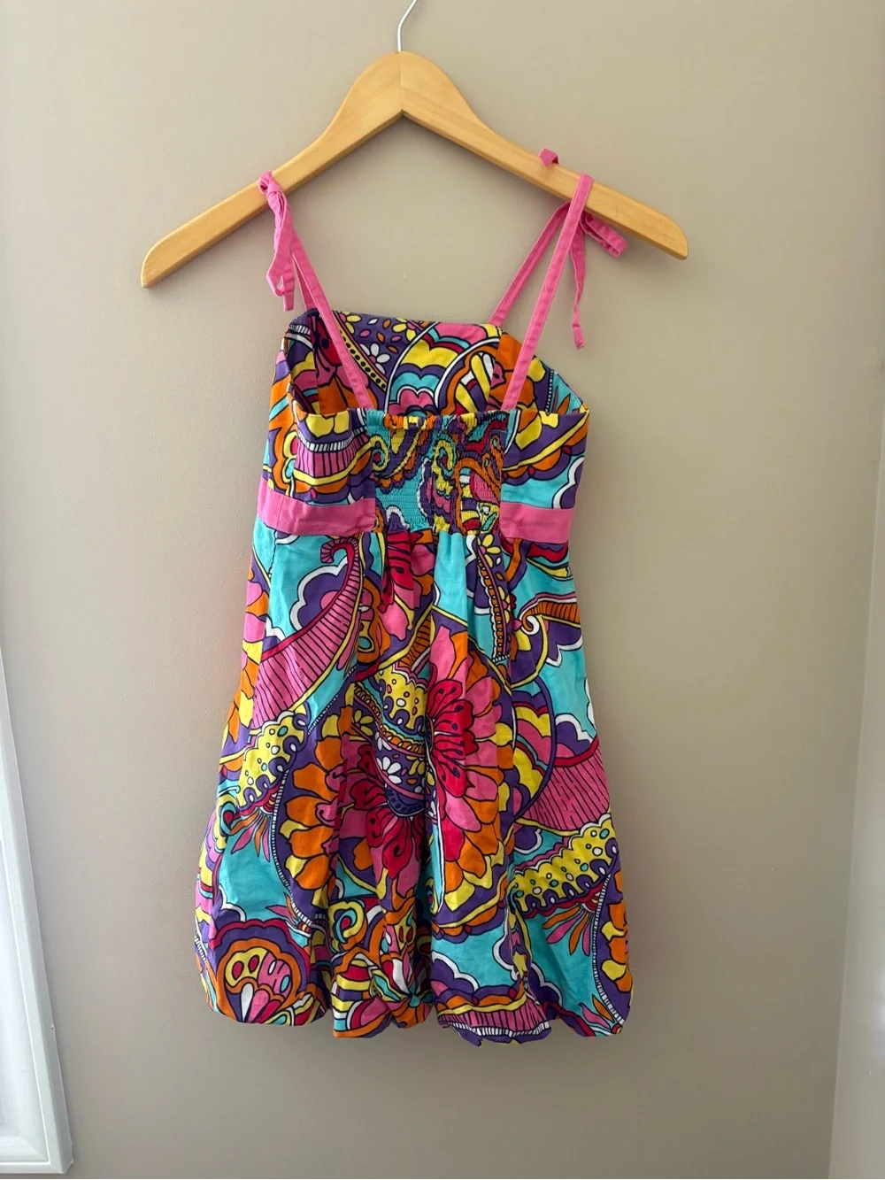 Lilly Pulitzer Girl Bright Floral Paisley Sundress - Pink/Turquoise Bubble skirt - Picture 2 of 3